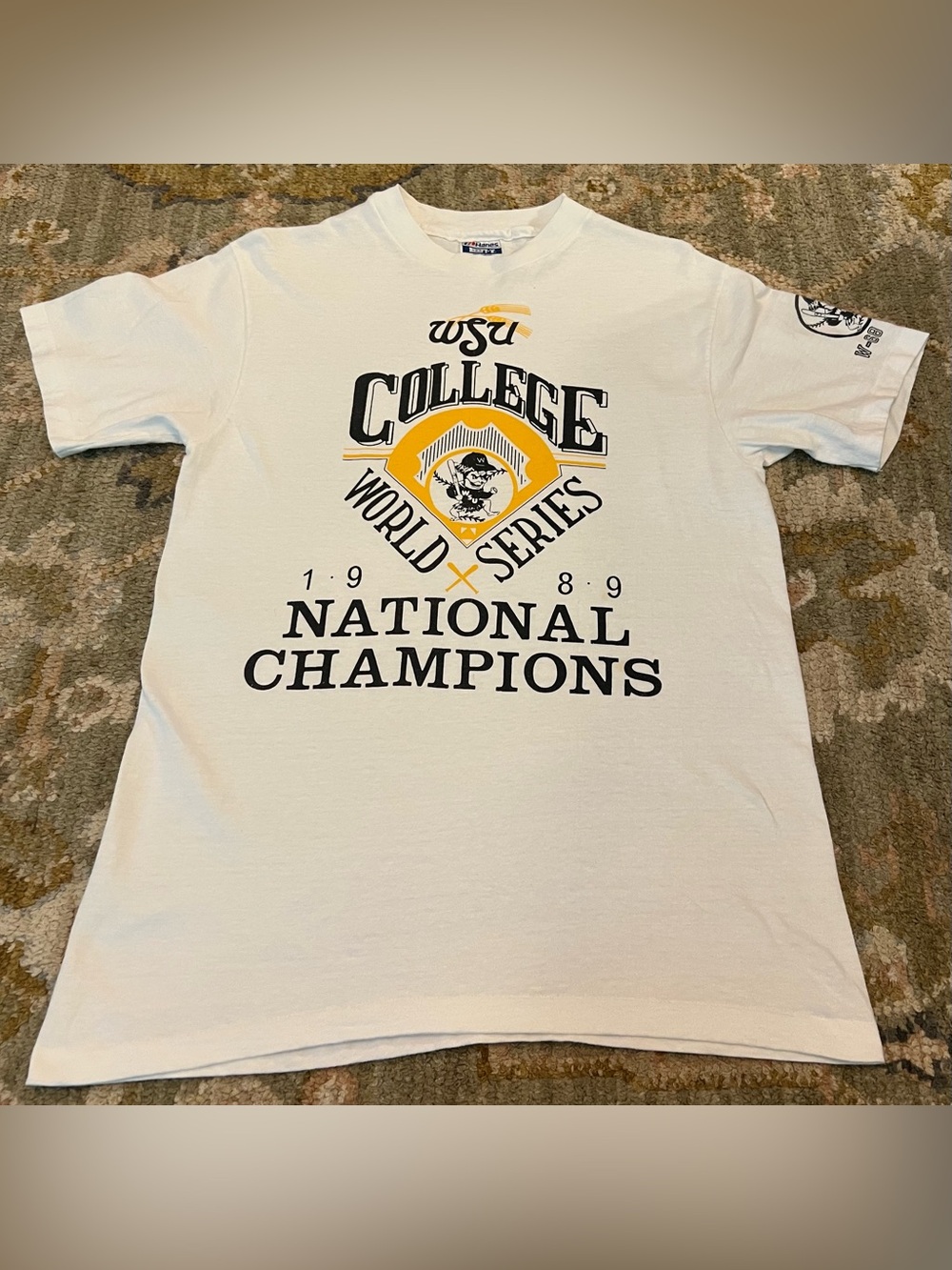 Wichita State Shockers 1989 World Series Shirt Men’s Size Medium White-Flaws